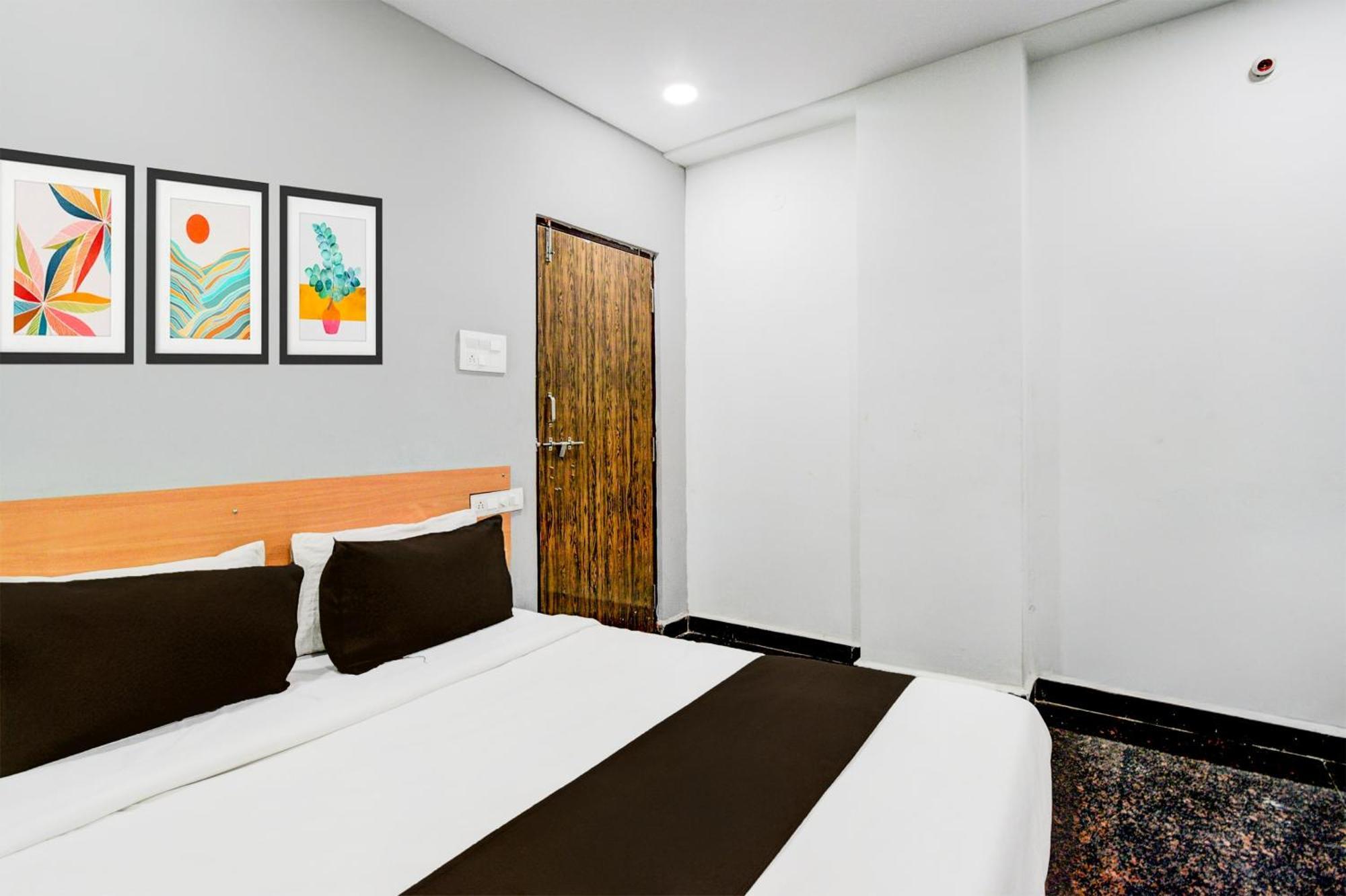 Super Hotel O Malkajgiri Maula Ali Exterior foto